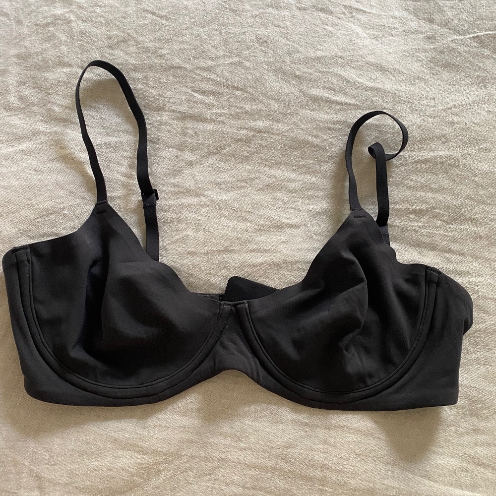 SKIMS Fits Everybody Unlined Demi Bra Size:36C Onyx